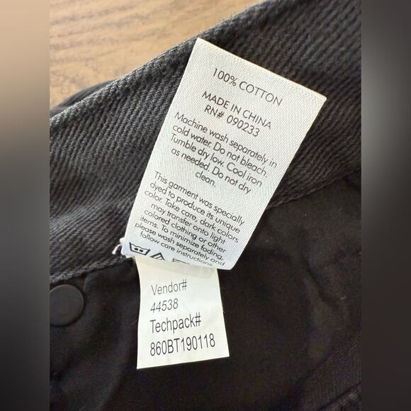 NWT Pacsun Black High Waisted Straight Leg Distressed Jeans Size 24 - Picture 10 of 13